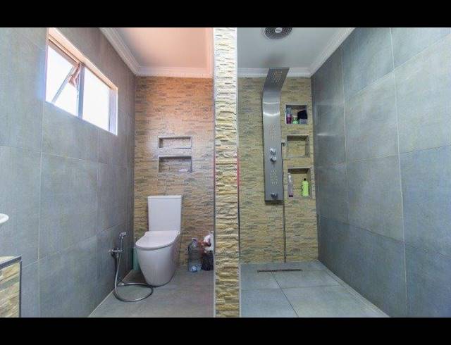4 BEDROOM HOUSE FOR SALE IN BLUFF